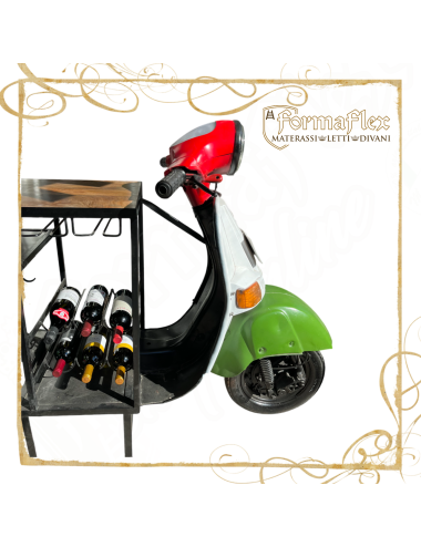 Mobile Bar Vespa Vintage in Metallo e Legno | Bancone Cocktail Design Industriale
